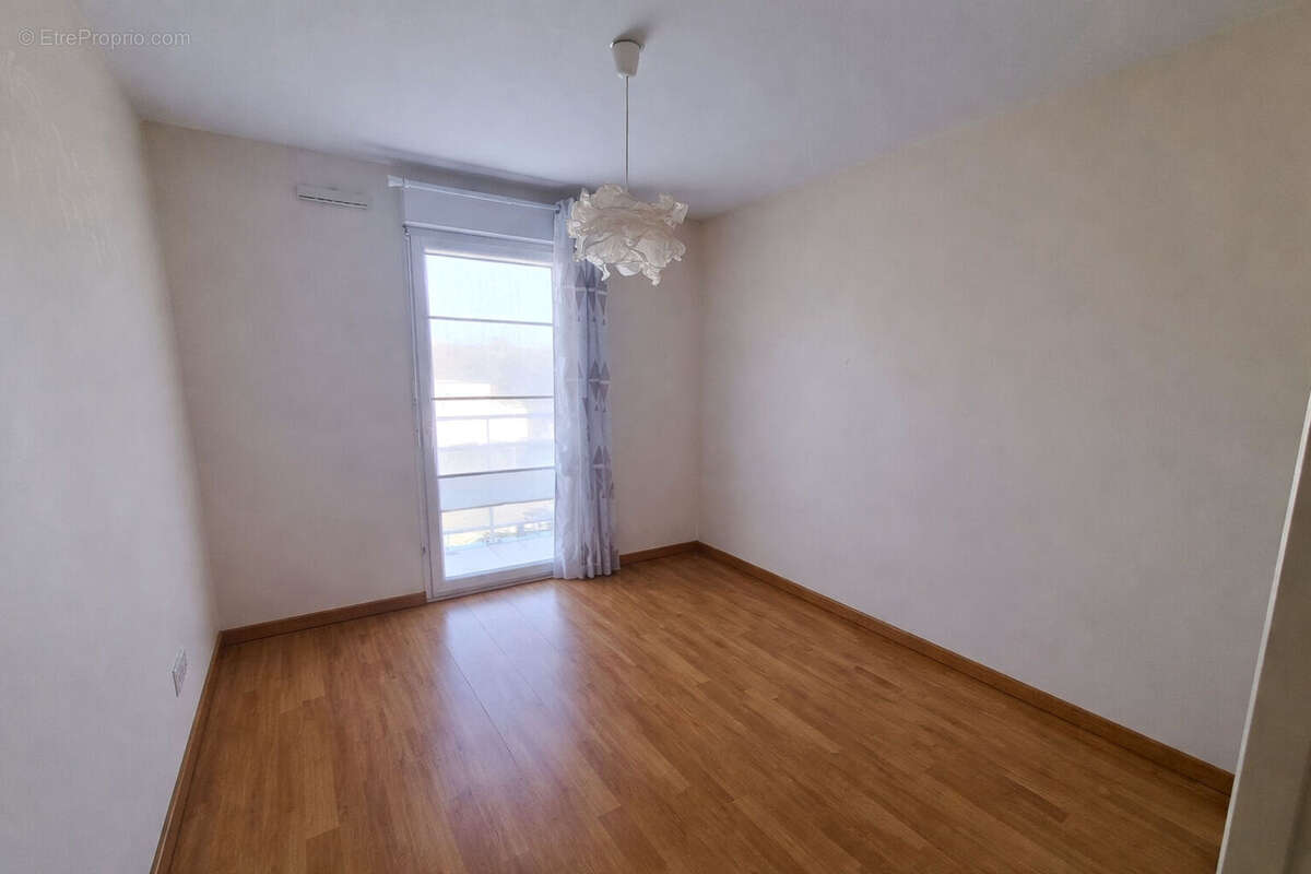 Appartement à SAINT-SEBASTIEN-SUR-LOIRE