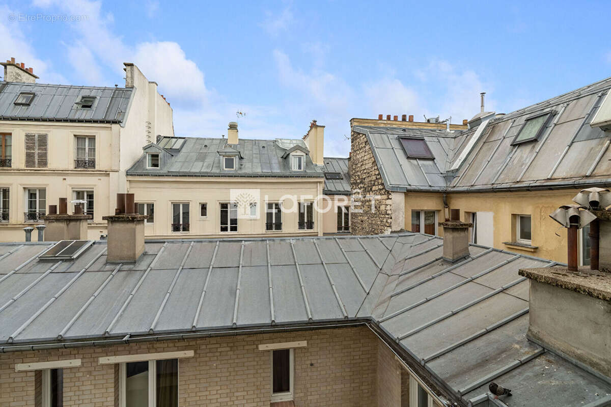 Appartement à PARIS-17E