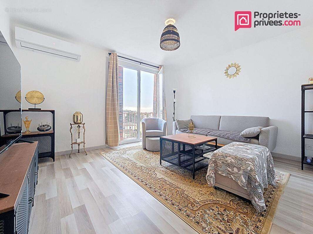 Appartement à BOLLENE