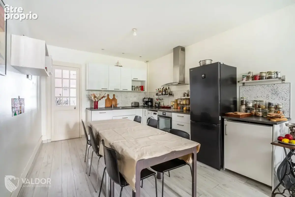 Appartement 3 pièces 73 m² à vendre à Lyon-6e (69006) - photo 2