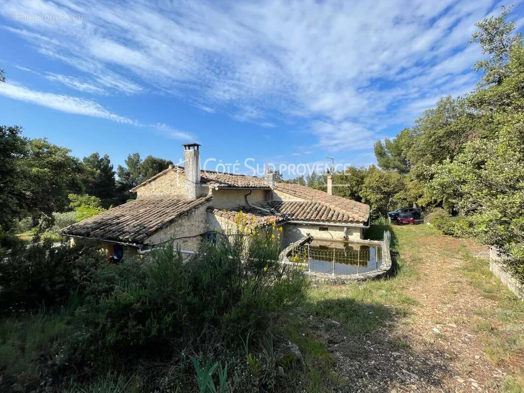 Maison à LE BARROUX