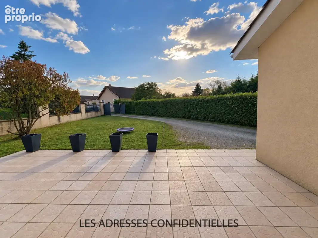 JONAGE   Maison familiale avec 4 chambres et grand garage, terrain de 612 m2 - photo 2