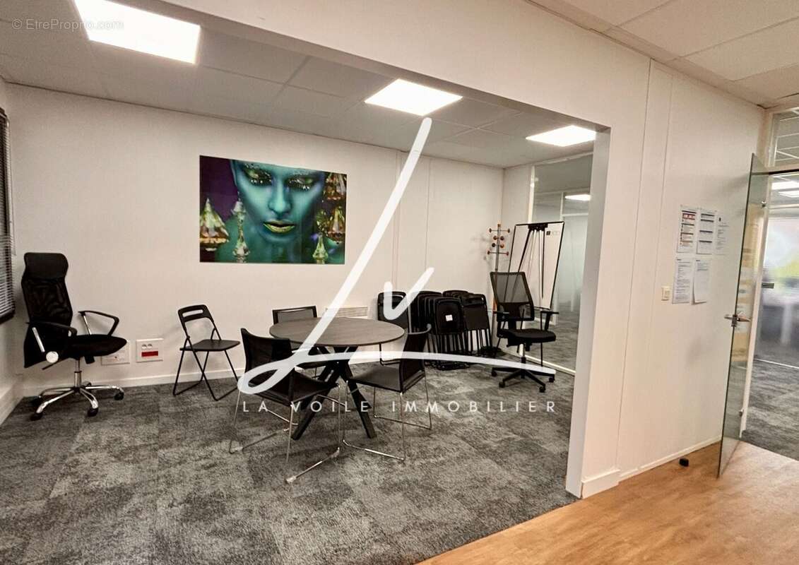 Commerce à SAINT-CONTEST