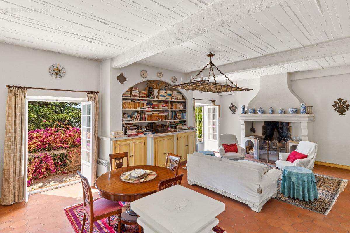 Nice gairaut – villa provençale avec vue mer, piscine, terrain de 2 000 m² et garage de 100 m² - photo 39