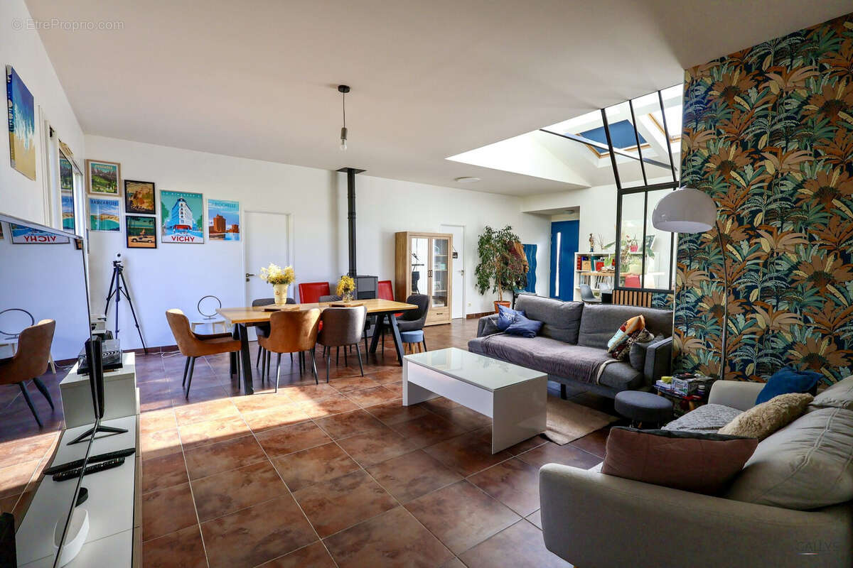Maison à DOMPIERRE-SUR-CHARENTE