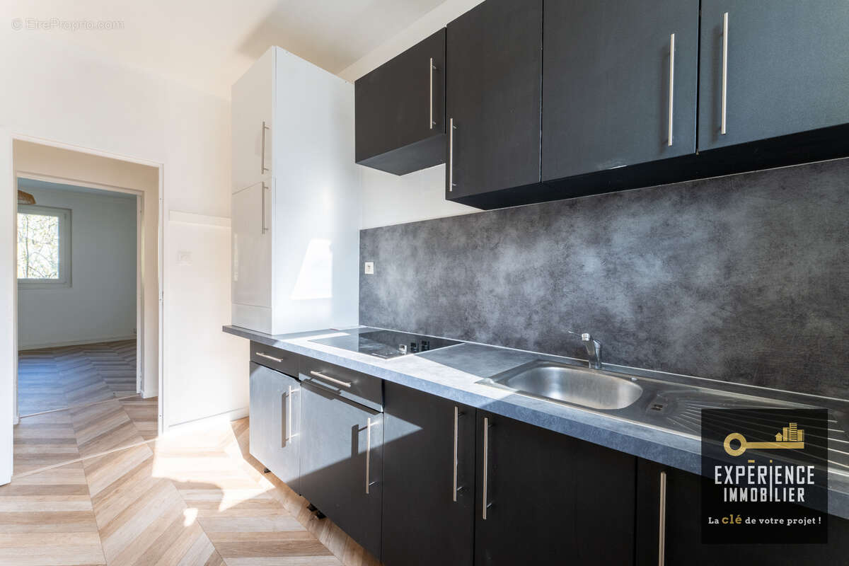 Appartement T4 - photo 2