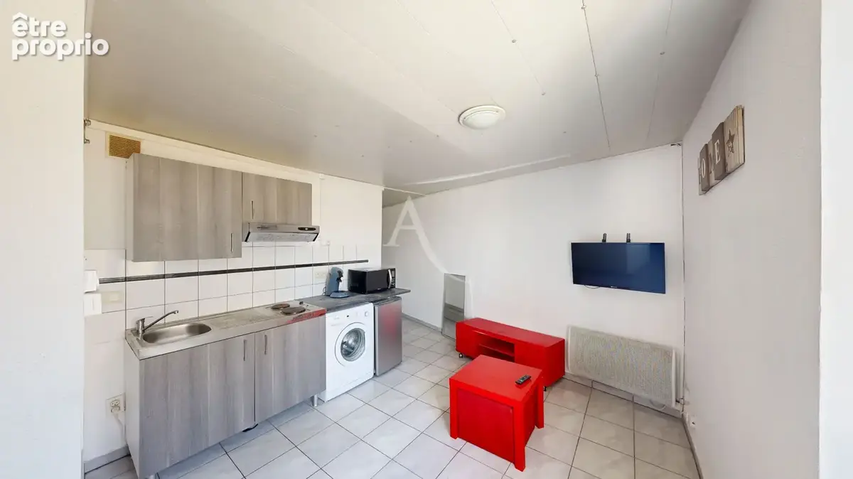 Narbonne appartement t2 meuble de 37 m² - vue sur la cathédrale - photo 2