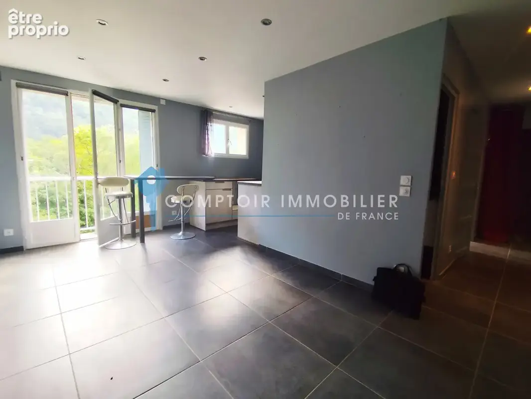 Appartement à VIZILLE