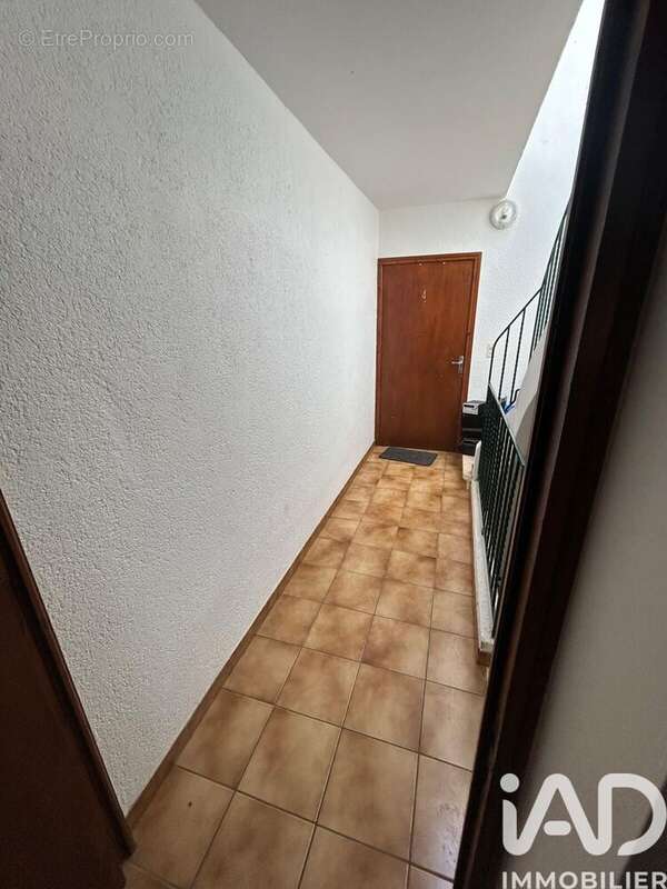 Photo 6 - Appartement à REYNES