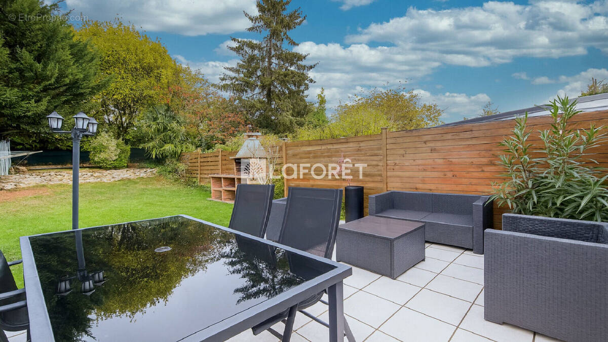 Maison à ROISSY-EN-BRIE