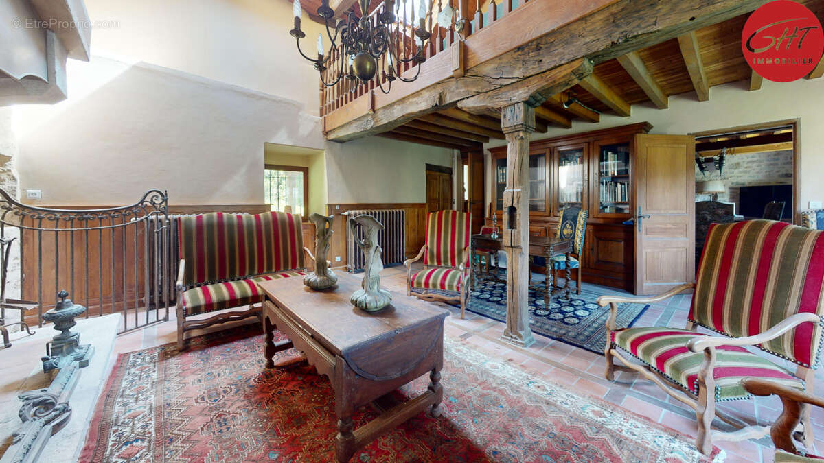 Maison à MARNAY