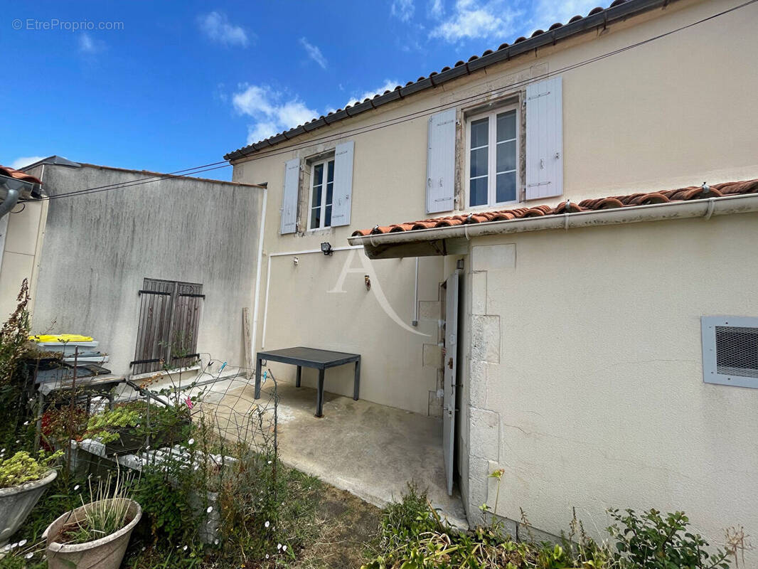 Maison à BREUIL-MAGNE