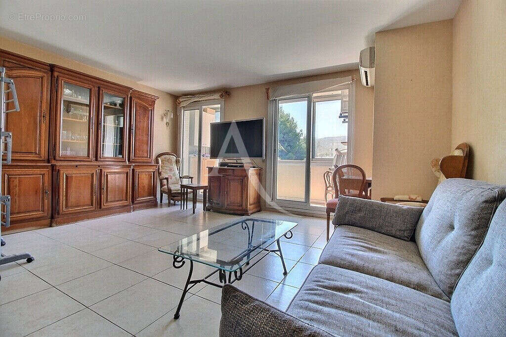 Exclusivite marseille 9 - secteur mazargues ? traverse du puits - appartement 2 chambres - traversant - lumineux - calme absolu  - photo 11