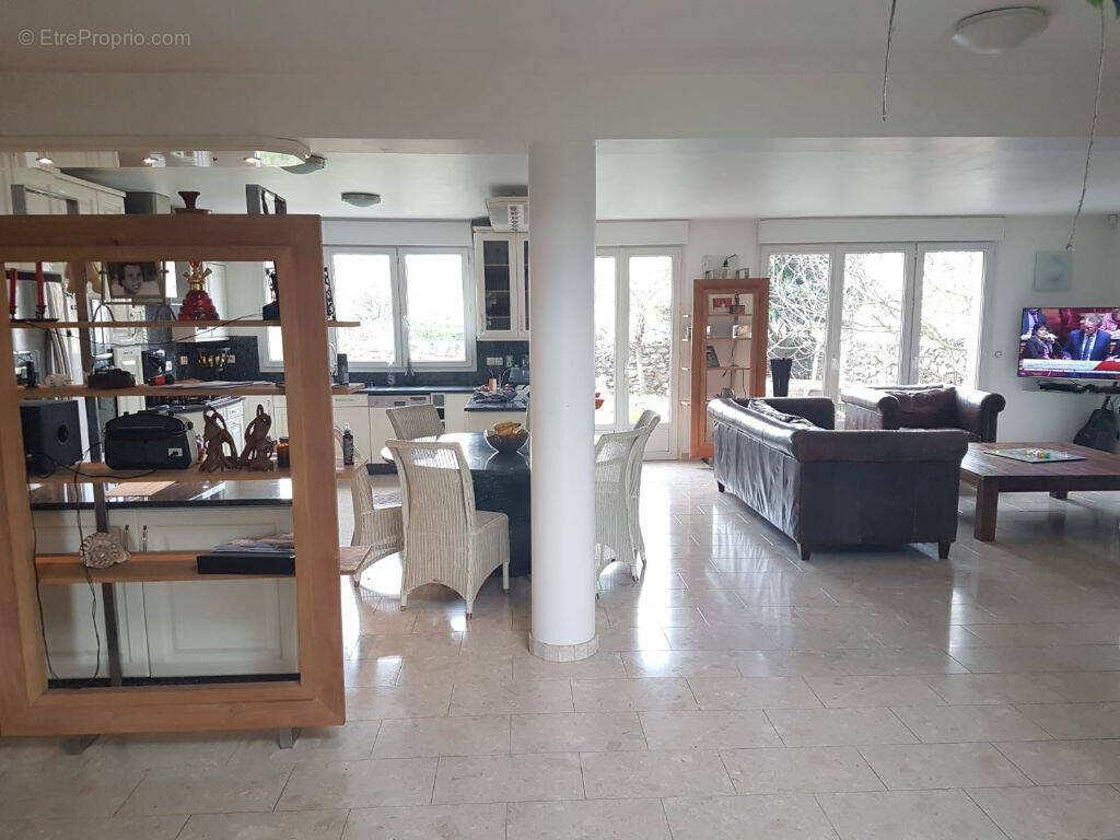 Maison à RIS-ORANGIS