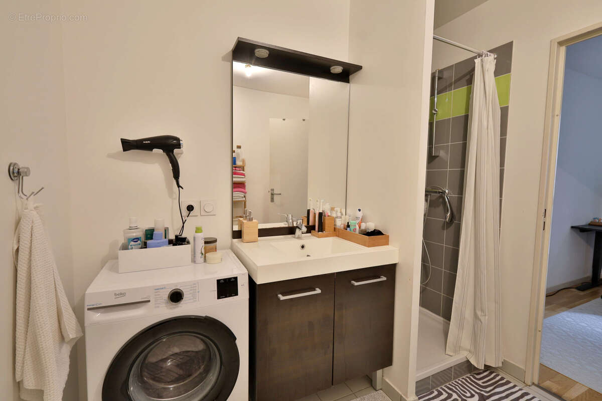 Appartement à LYON-8E