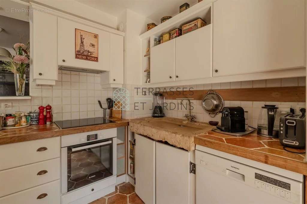 Appartement à ISSY-LES-MOULINEAUX