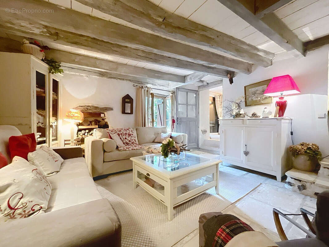 Charmante Maison de 60m² sur son Terrain de 2000m² à Valdeblore ! - photo 2