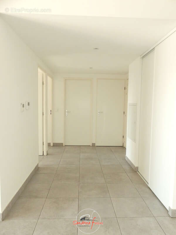 Appartement à GATTIERES