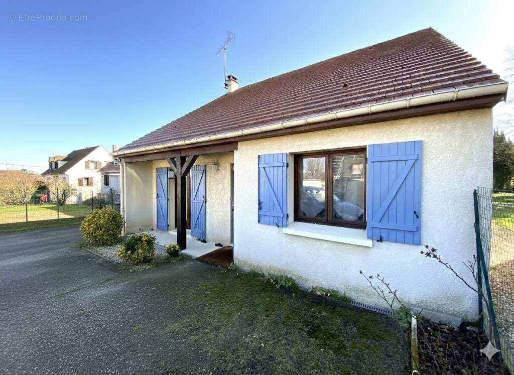 Maison à ROSNY-SUR-SEINE