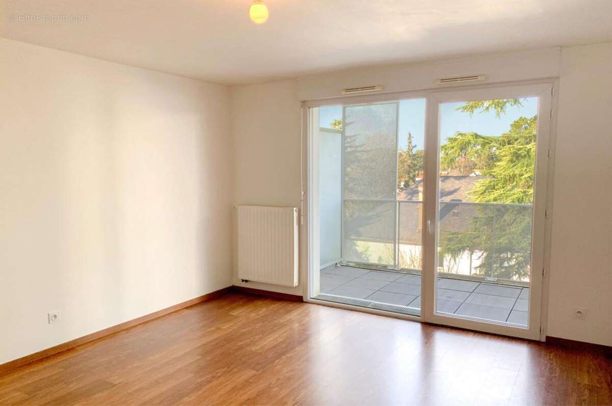Appartement duplex T3 de 74 m2 avec terrasse de 31 m2 et bal - photo 9