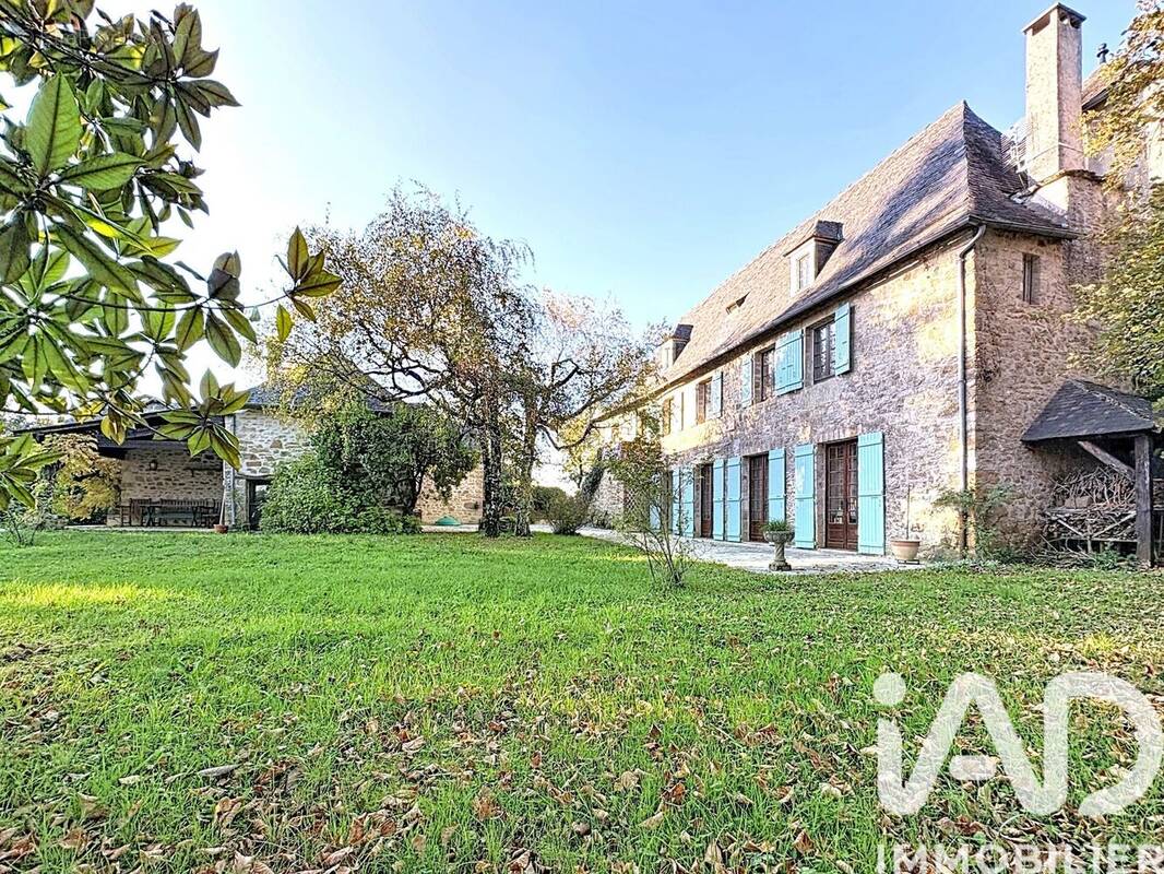 Photo 1 - Maison à TERRASSON-LAVILLEDIEU