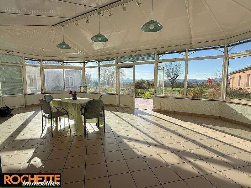 Commerce à BALBIGNY