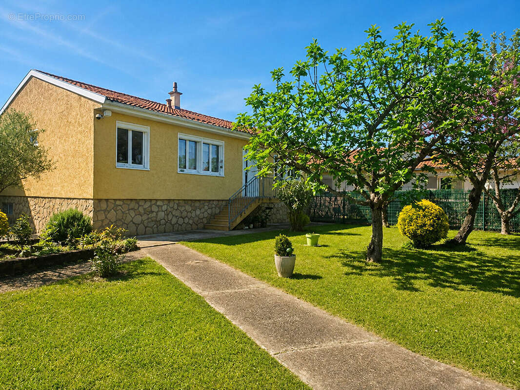 Maison Montagny 5 pièce(s) 91.17 m2 - photo 2