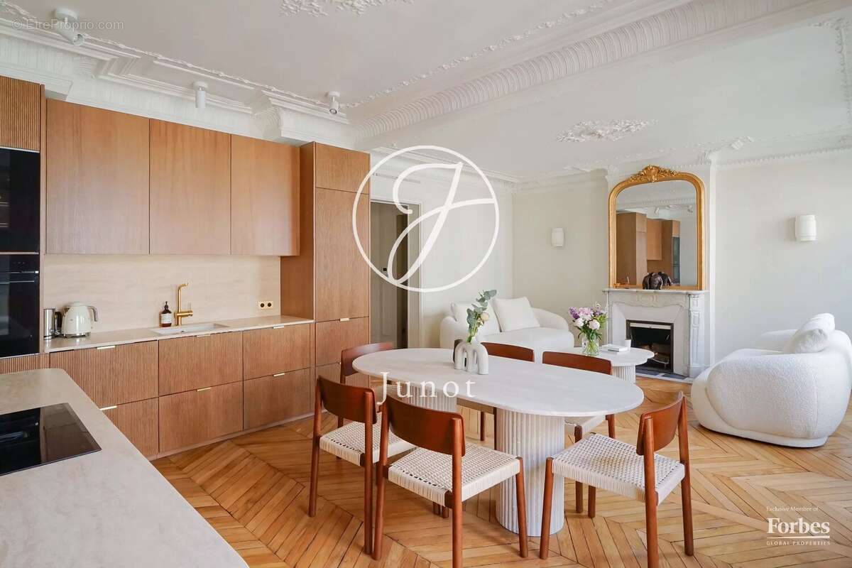 Appartement à PARIS-6E