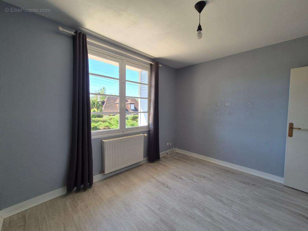 Maison à TERRASSON-LAVILLEDIEU