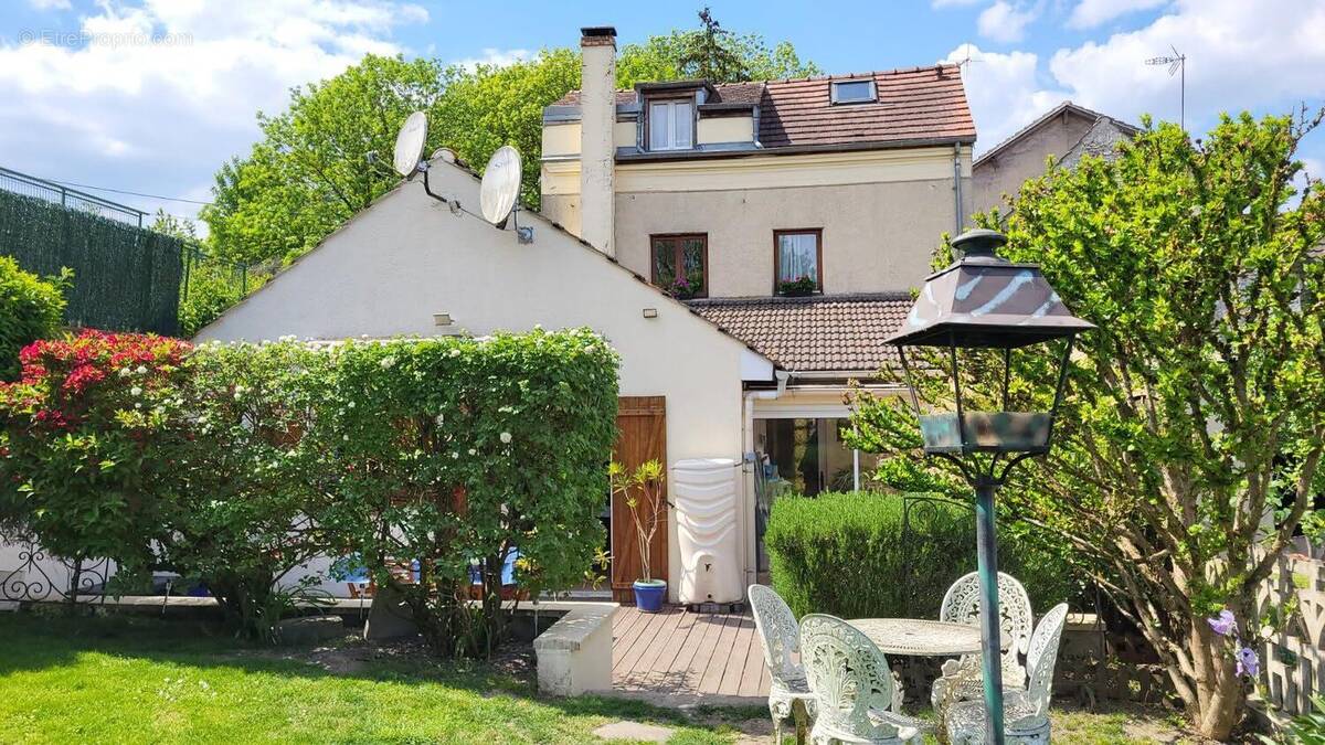 Maison à FONTENAY-EN-PARISIS