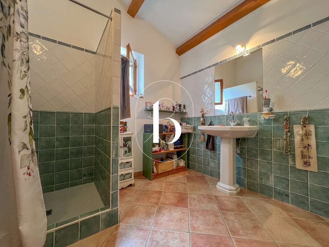 Maison à GOUDARGUES