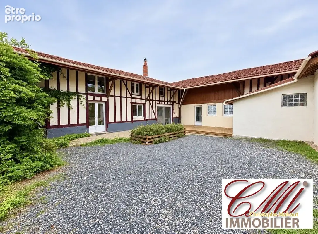 Maison 7 pièces 227 m² à vendre à Ambrieres (51290) - photo 1