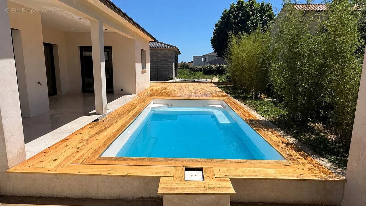 Maison à SANTA-LUCIA-DI-MORIANI