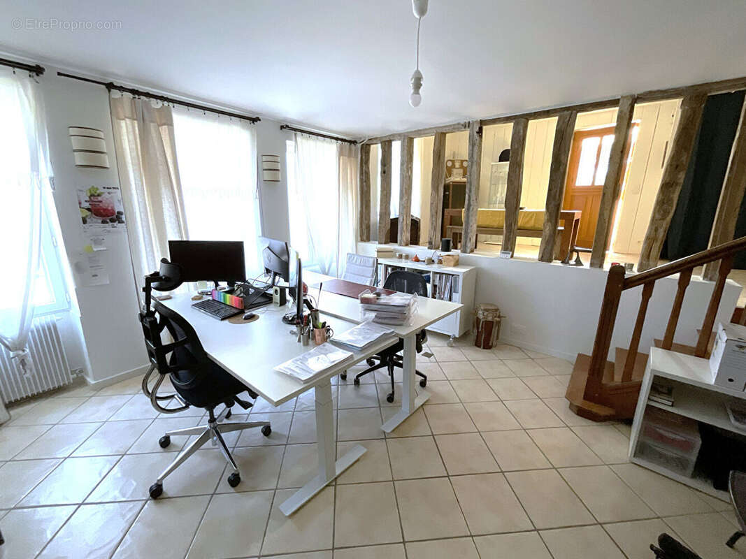 Maison à MONTIGNY-LE-BRETONNEUX