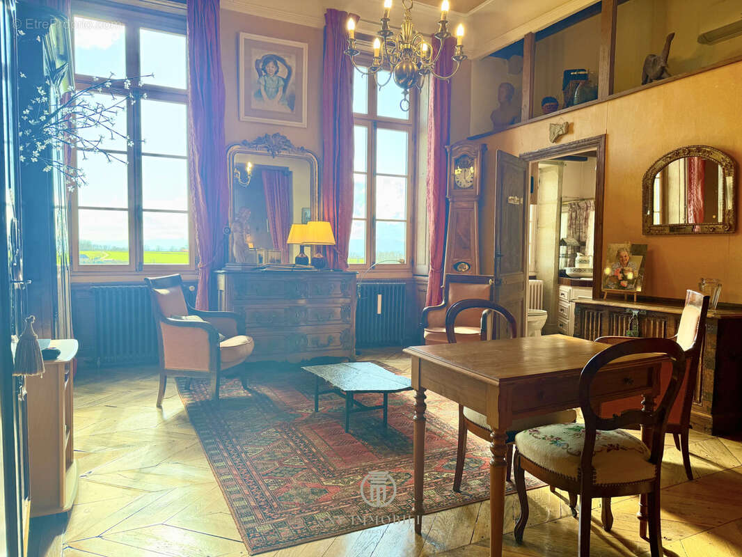 Maison à SEMUR-EN-BRIONNAIS