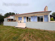 Maison à SAINT-GEORGES-DE-POINTINDOUX