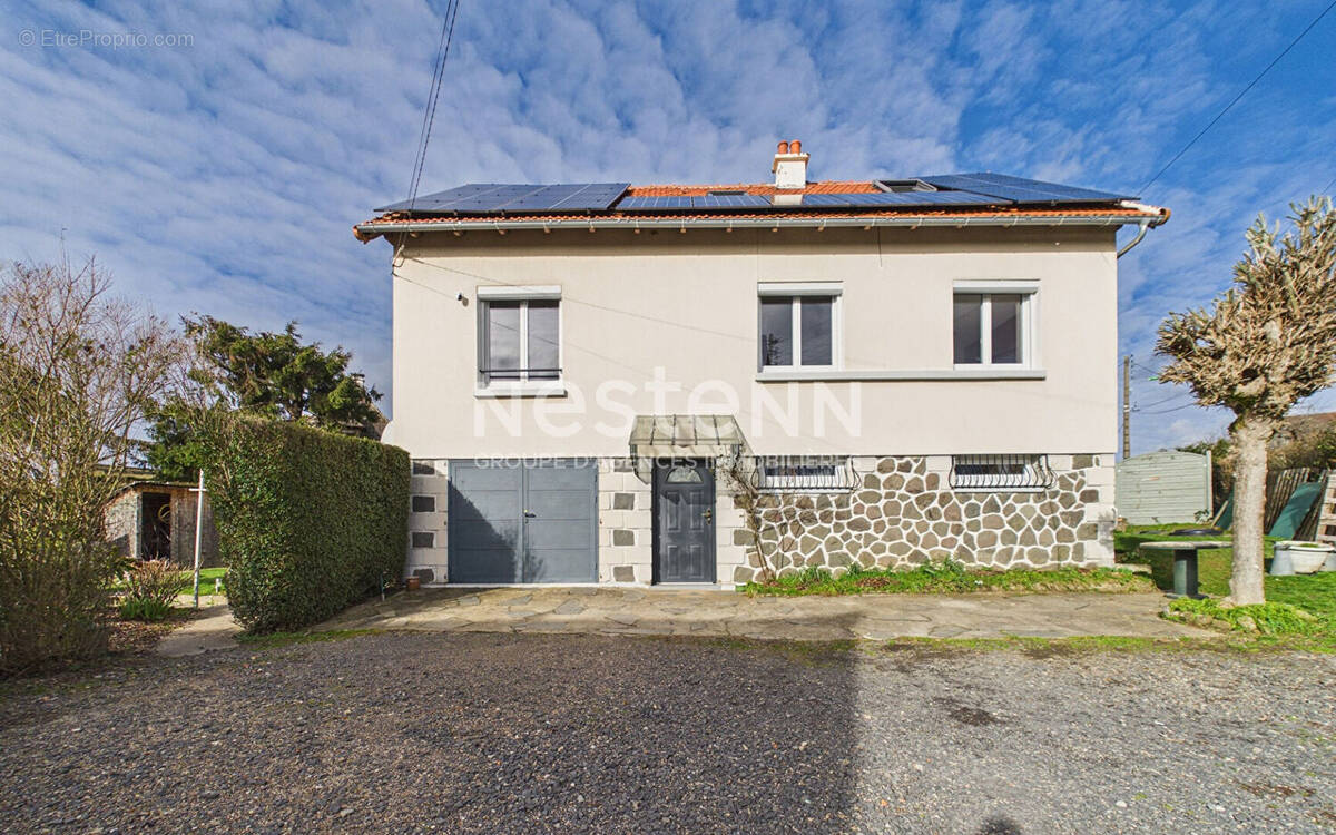 Maison à NAUCELLES