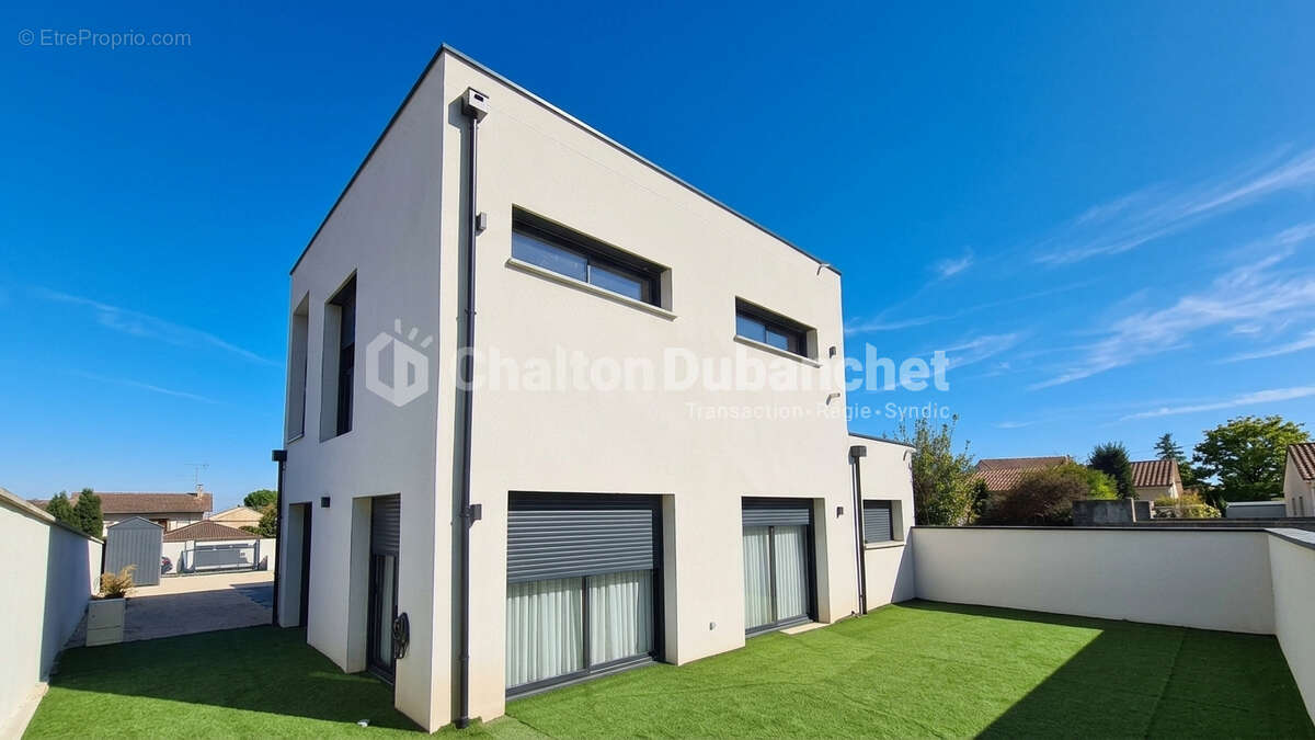Maison à CIVENS