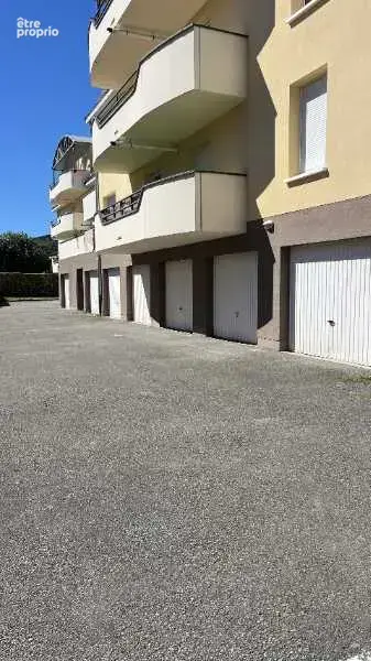 Parking à VALDOIE