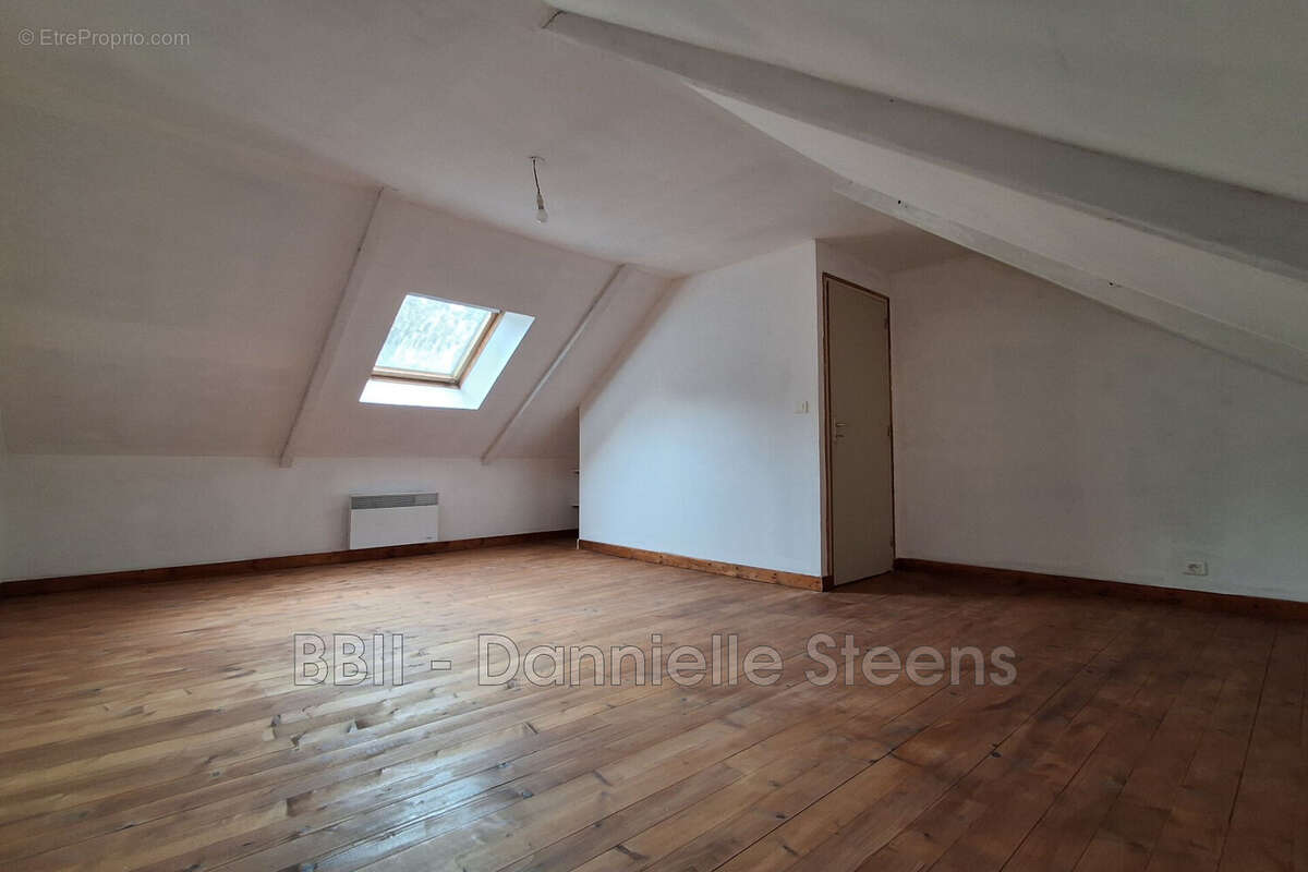 Maison 216 m² à Saint-Connan  - photo 9