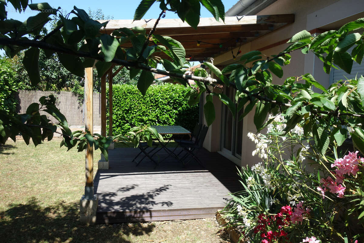 Maison 3 pièces de 60 m2 de plain-pied avec garage - photo 8