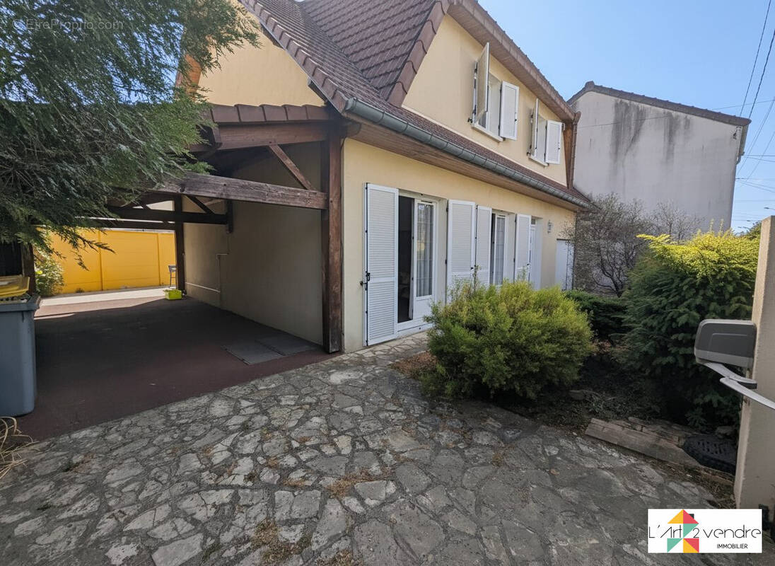 Maison à AULNAY-SOUS-BOIS