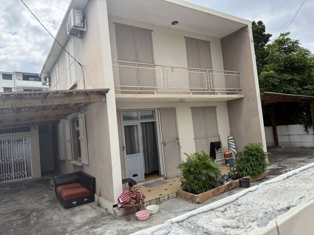 Maison à SAINT-DENIS