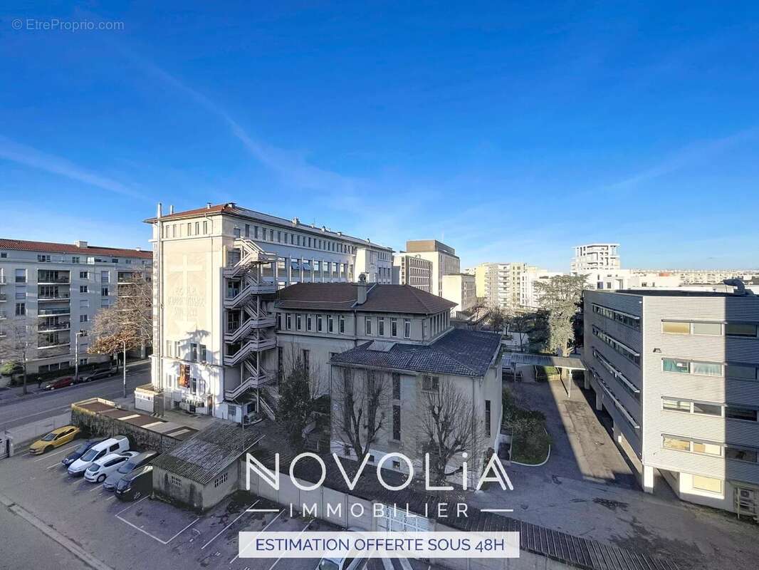 Appartement à LYON-8E