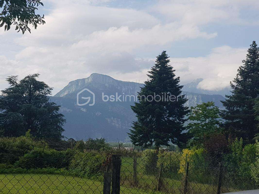 Terrain constructible 613 m²     Saint Jean de Moirans - photo 2