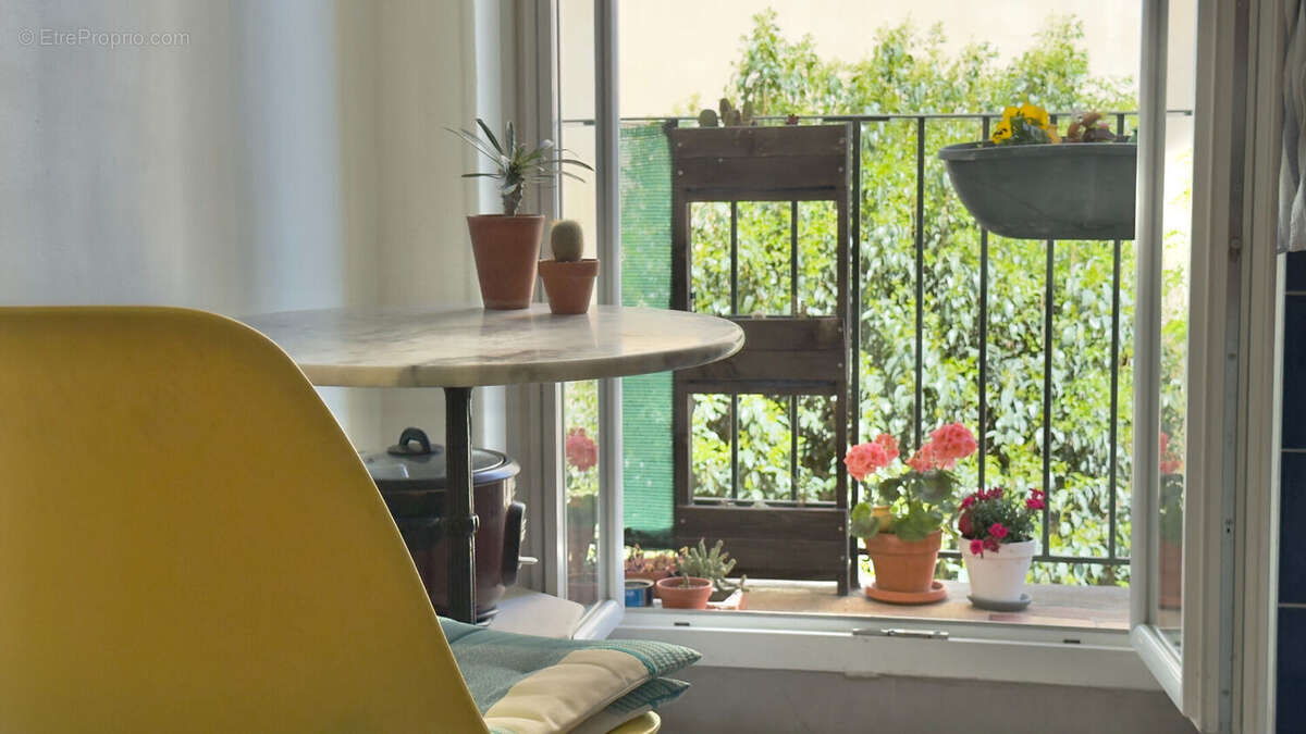 Appartement à MARSEILLE-5E