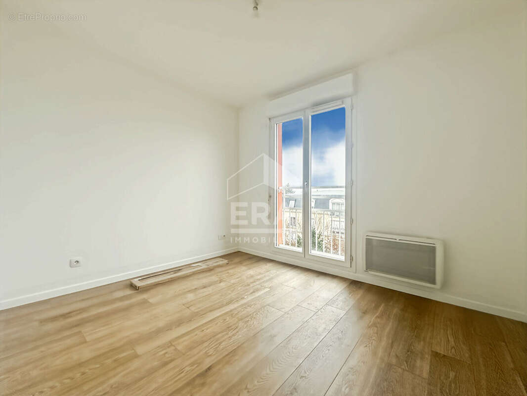 Appartement à SAINT-FARGEAU-PONTHIERRY