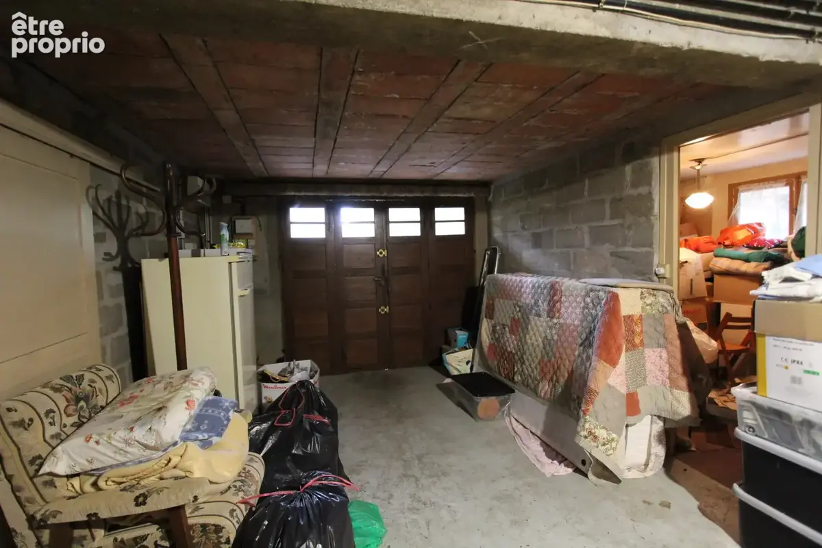 La Charité sur Loire, pavillon T7 à rénover 134 m2 quartier résidentiel - photo 9