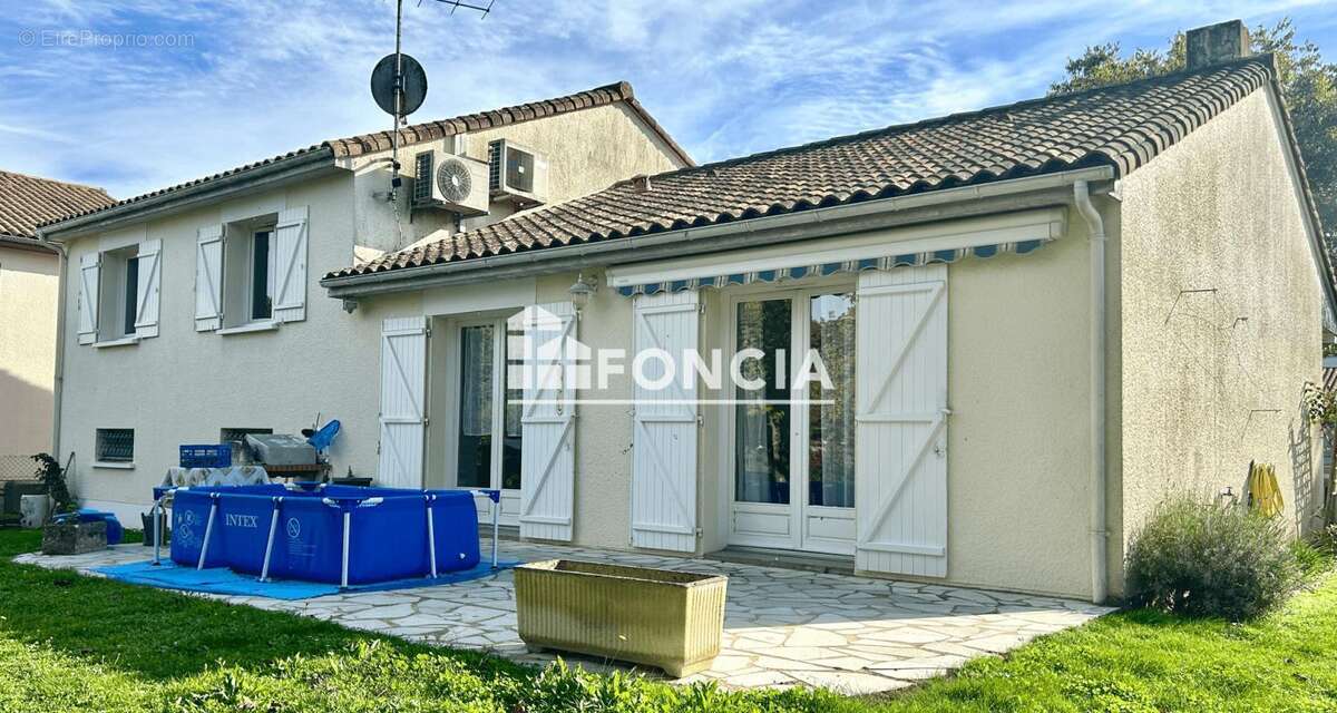 Maison à BUXEROLLES