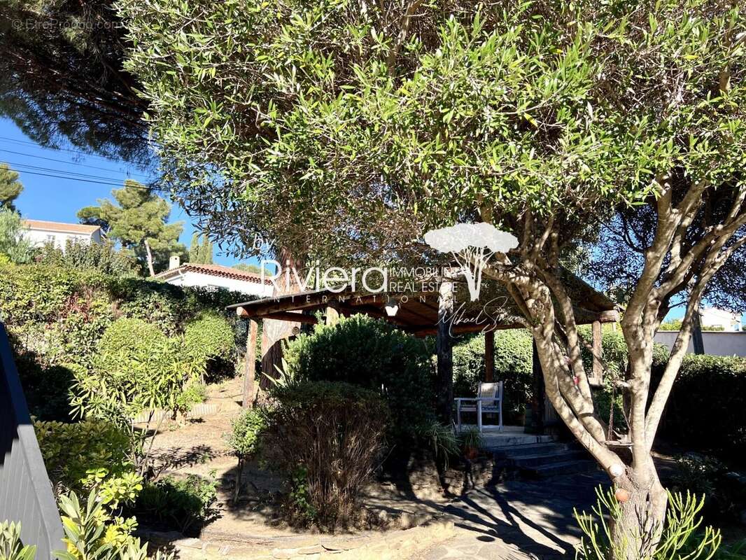 Maison à CAVALAIRE-SUR-MER